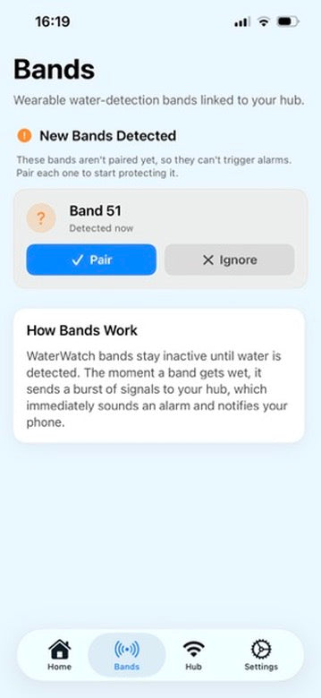 WaterWatch app: a new band detected, with buttons to pair or ignore it